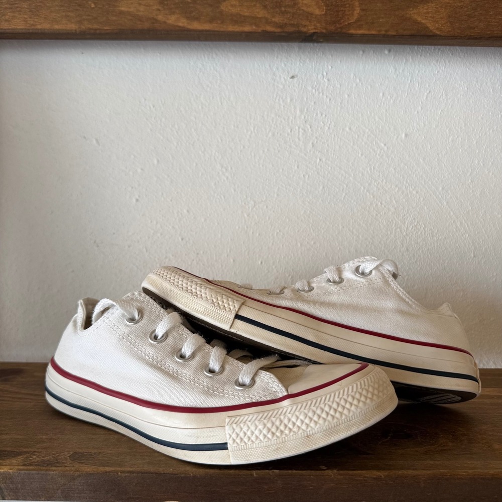 Converse Mens 4 Womens 6 Chuck Taylor All Star White Low Top Sneakers M7652